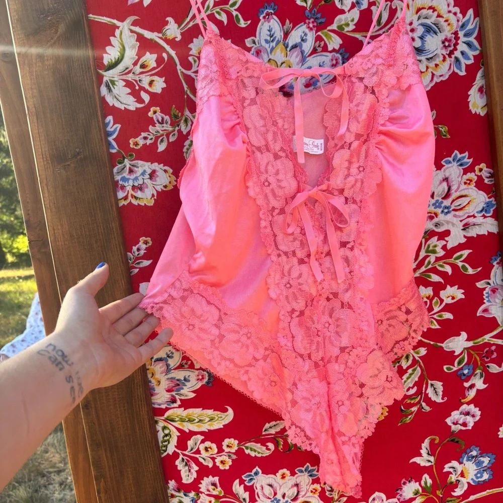 Vintage Pink Lace Tie Front High Waist Cheeky Teddy Bodysuit Lingerie Size M